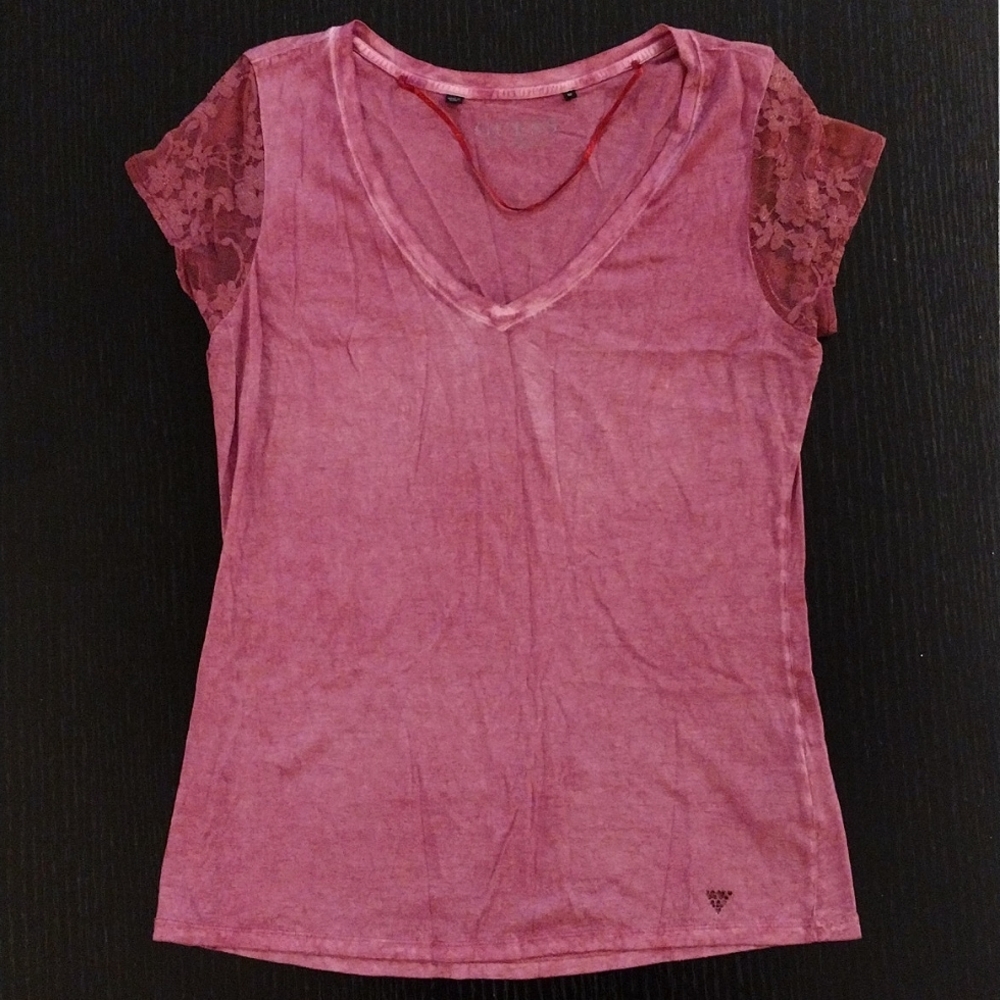 Guess Womens V Neck T Shirt Blouse Like New